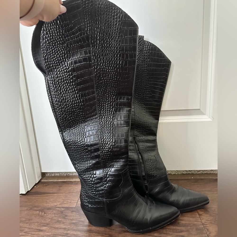 Gianni Bini Colbbiye Croc Embossed Western Tall Boots